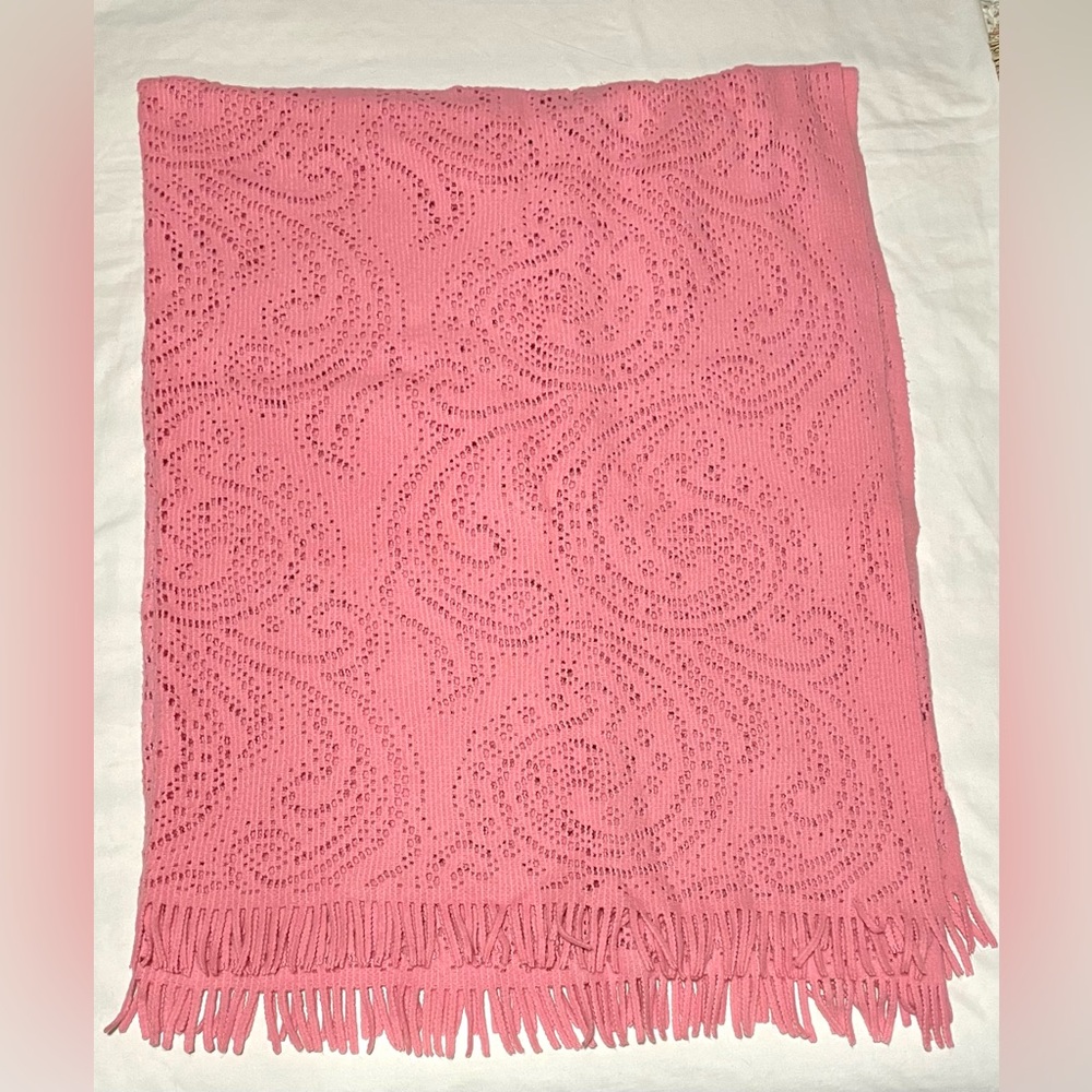 *VINTAGE* Synthetic Decorative Blanket for Couch/Sofa/Chair/Bed/Crib-Soft Pink